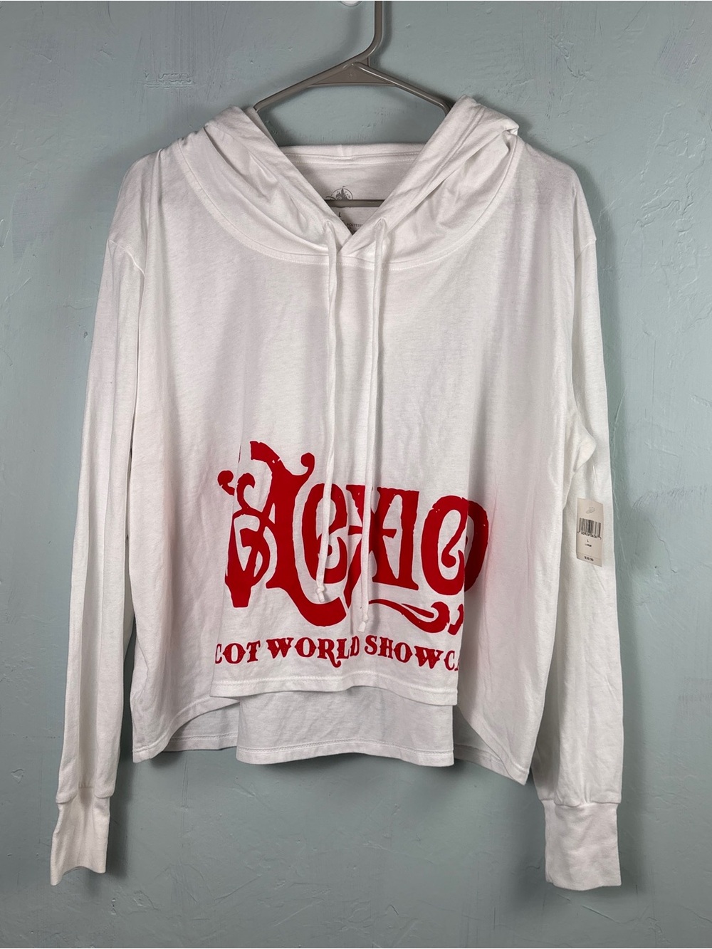 Disney Epcot World Showcase Mexico Pavillon White Hoodie T-shirt w/ Red Graphic